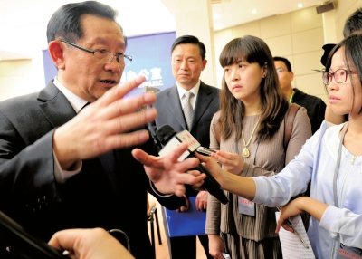 科技部长:科研经费现恶性问题 正查一科技厅长